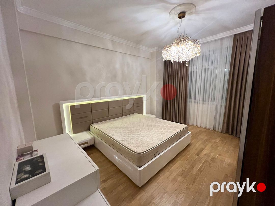Satılır 4 otaqlı yeni tikili 175 m² — Mənzil, Bakı (9)