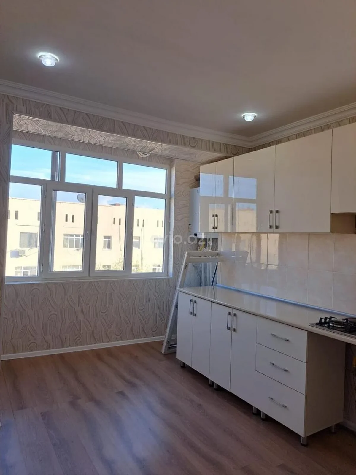 2 otaqlı tam təmirli mənzil satılır Əmircan qəsəbəsində — Bakı