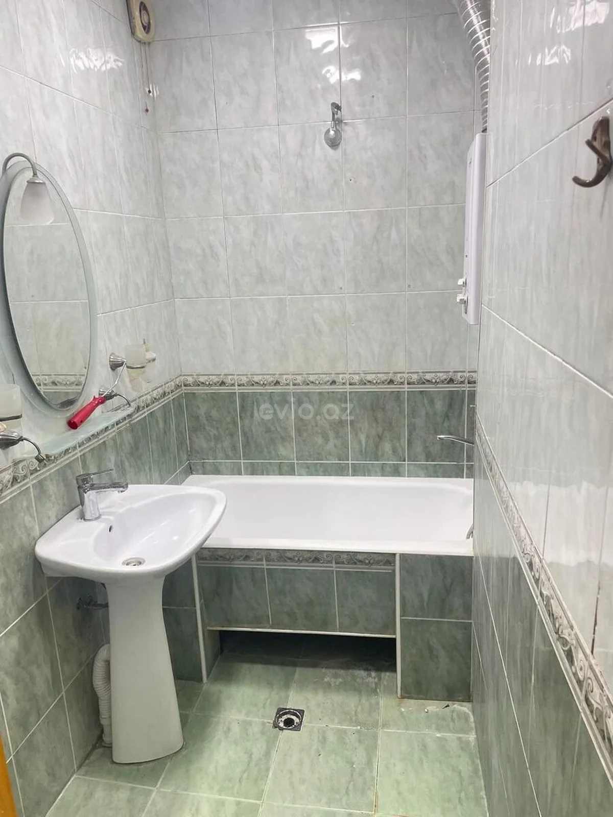 Kirayə 2 otaqlı mənzil 8-ci mikrorayonda — Mənzil, Bakı (7)