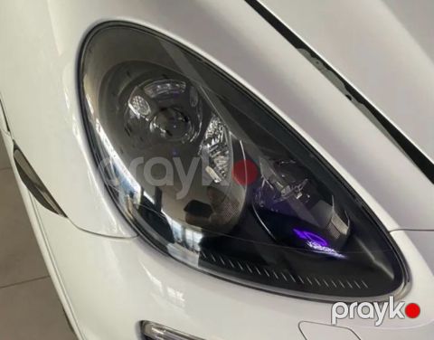 Porsche Cayenne GTS faraları — Bakı
