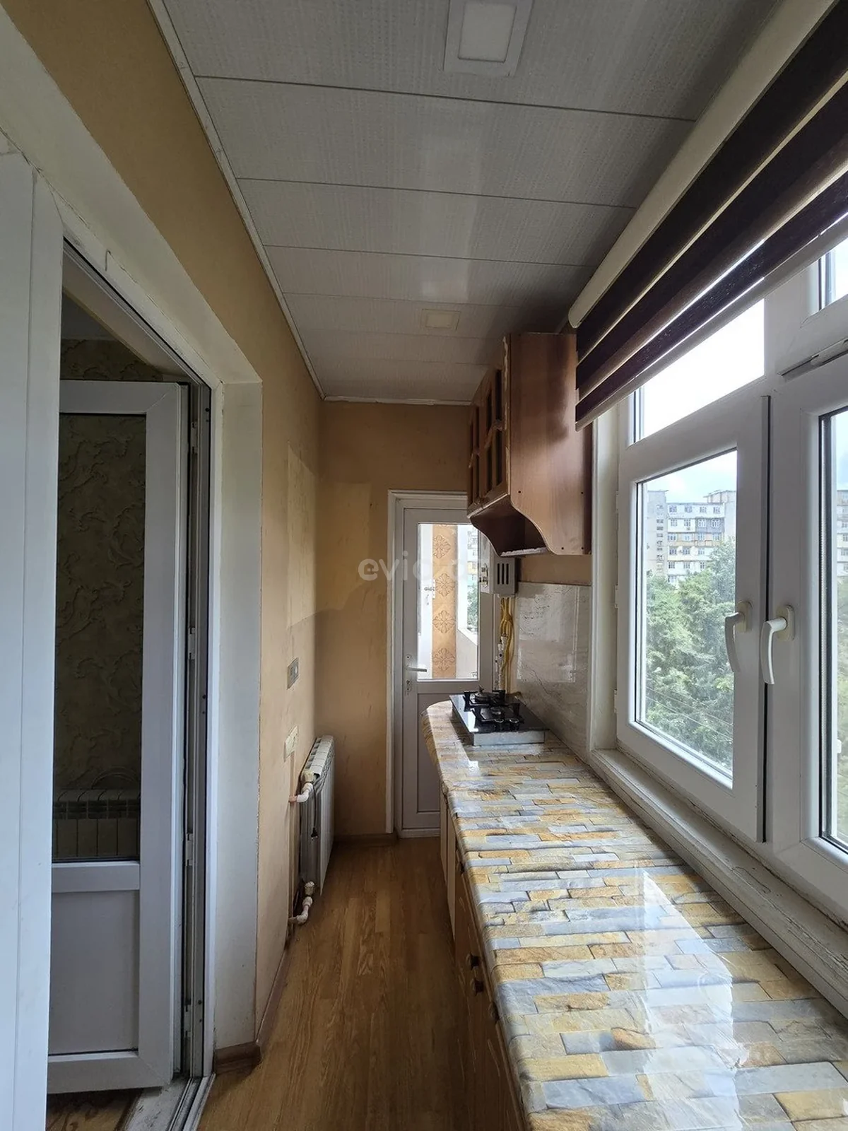 2 otaqlı tam təmirli mənzil satılır Köhnə Günəşli qəsəbəsində — Mənzil, Bakı (2)
