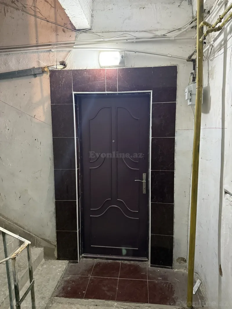 Satılır 3 otaqlı Mənzil Köhnə tikili 583 m² Sumqayıt — Sumqayıt