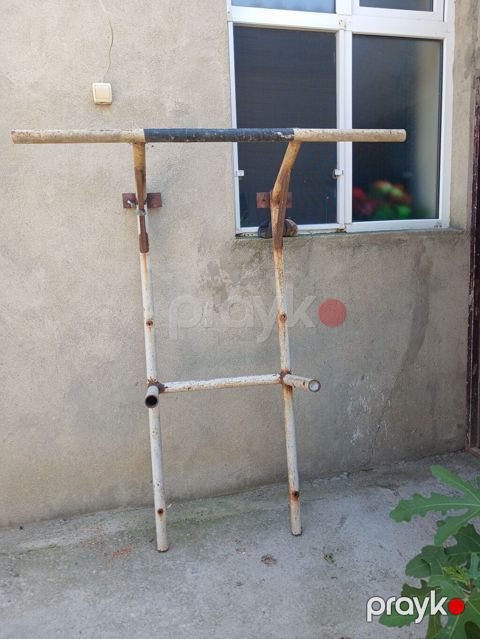 Metaldan hazırlanmış ştanq/turnik və paralel qollar üçün konstruksiya — Novxanı