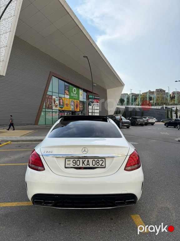 Mercedes C 300, 2.0 L, 2015 il, 200 500 km — Avtomobillər, Bakı (9)