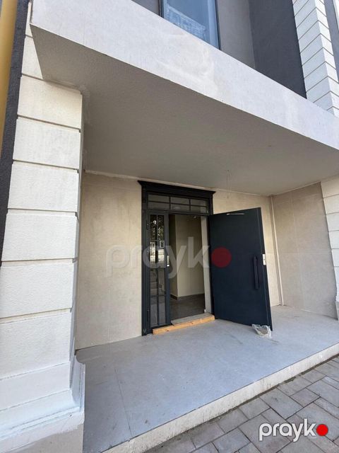 Satılır 2 otaqlı yeni tikili 65 m² — Bakı