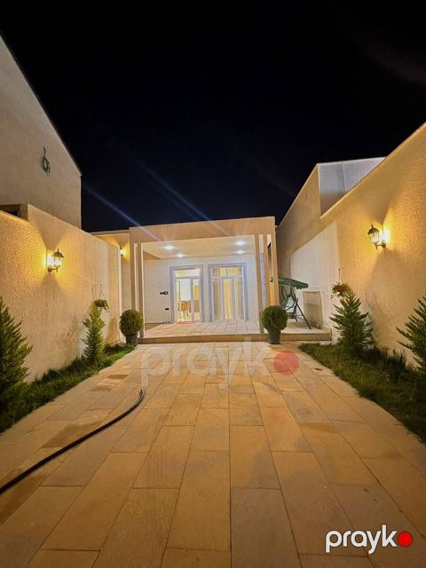 Satılır 4 otaqlı həyət evi/bağ evi 130 m² — Bakı