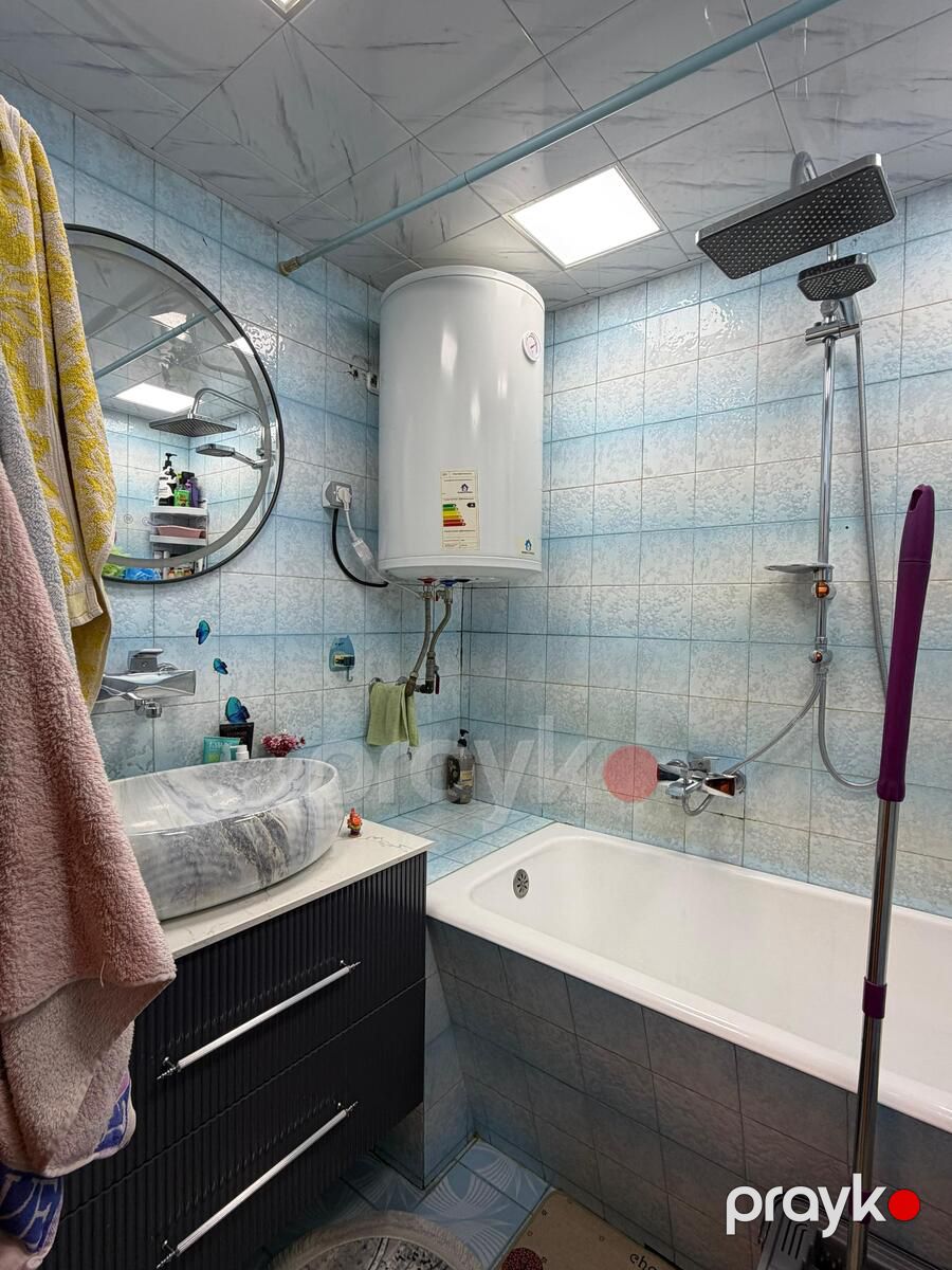 Satılır 2 otaqlı köhnə tikili 65 m² — Mənzil, Bakı (7)