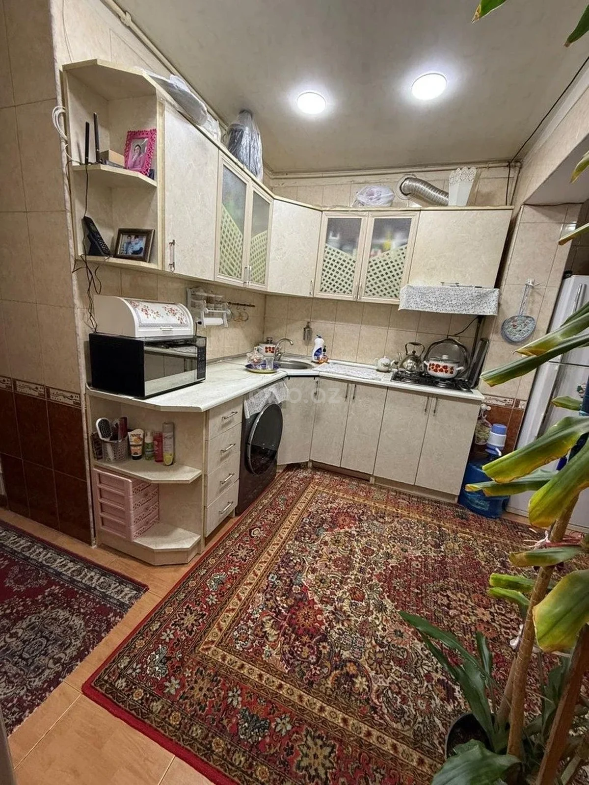 2 otaqlı orta təmirli mənzil satılır Əhmədli qəsəbəsində — Bakı