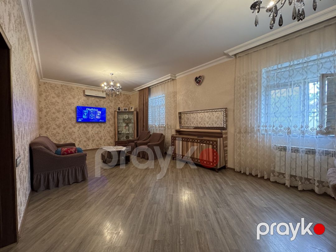 Satılır 6 otaqlı həyət evi/bağ evi 210 m² — Ev, villa, Bakı (9)