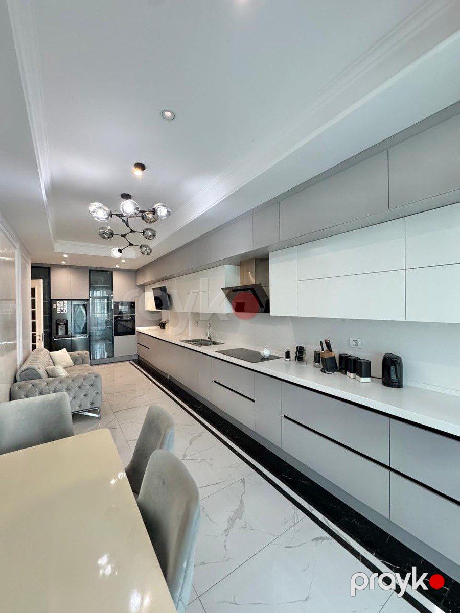 Satılır 4 otaqlı yeni tikili 290 m² — Mənzil, Bakı (10)