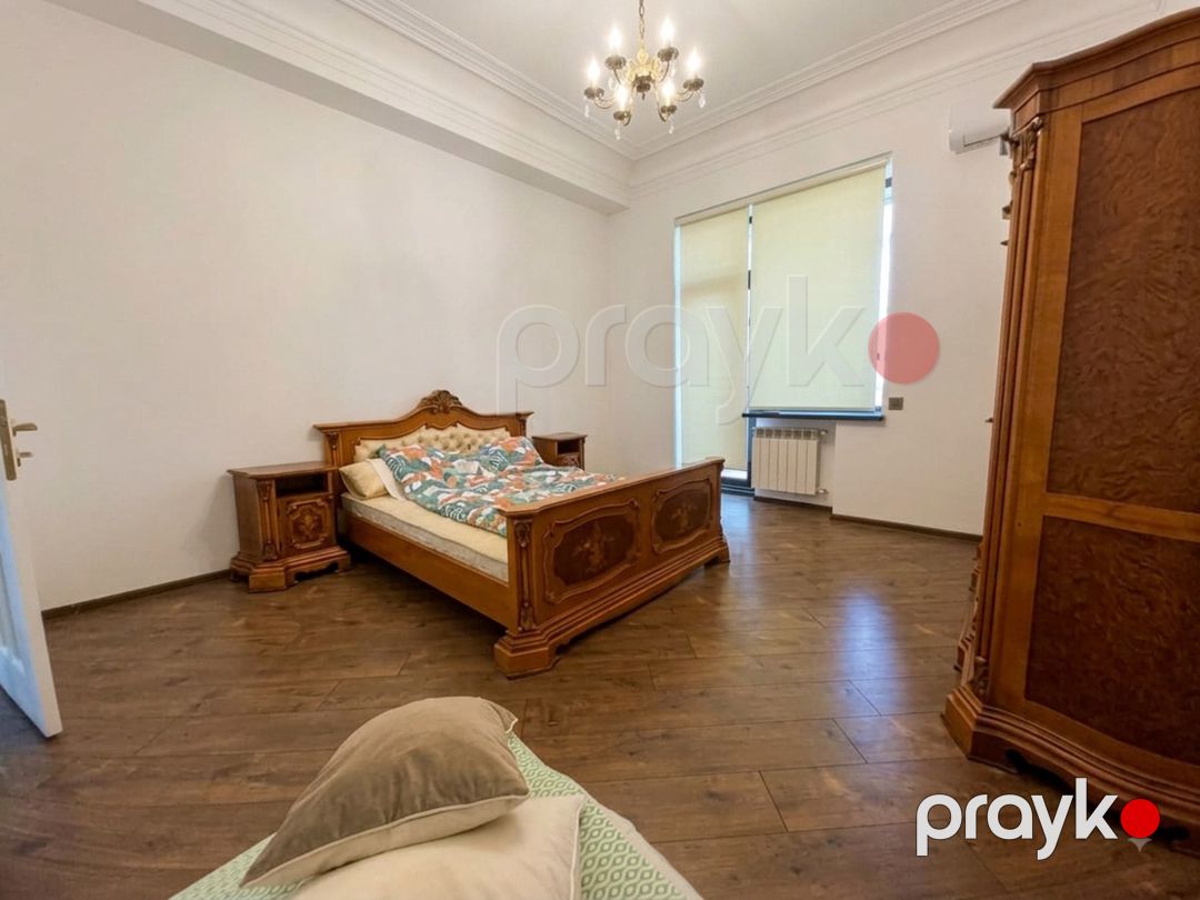 Satılır 4 otaqlı köhnə tikili 130 m² — Mənzil, Bakı (11)