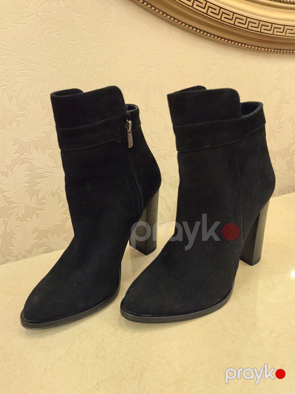 Türkiyeden alınıb sucieta markasıdır 2 defe geyilib - Material: süet — Avam, Bakı (2)