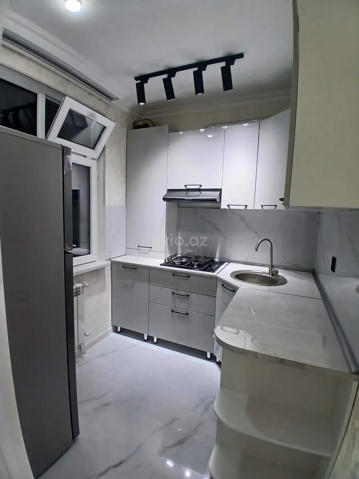 Kirayə 2 otaqlı mənzil 20 Yanvar metrosu yaxınlığında — Bakı