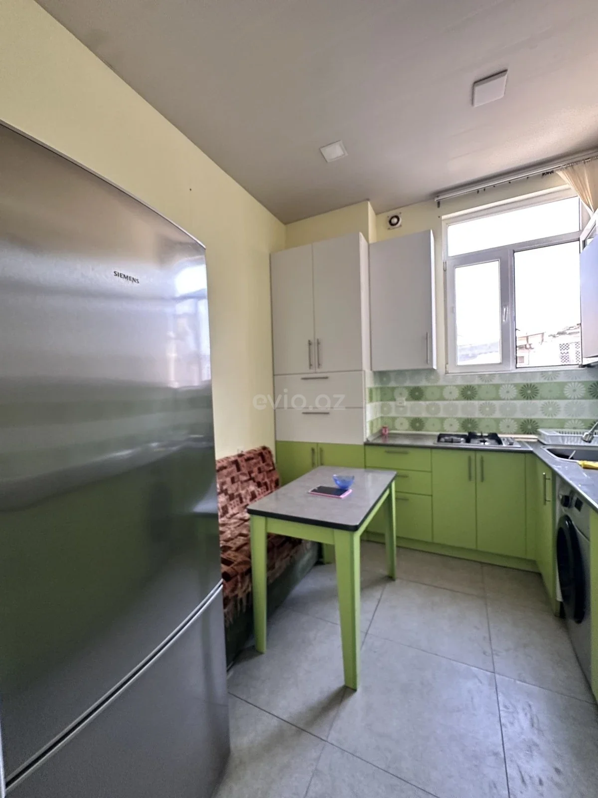 Kirayə 2 otaqlı mənzil Sahil metrosu yaxınlığında — Mənzil, Bakı (2)