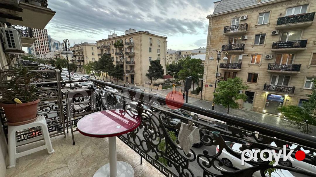 Satılır 3 otaqlı köhnə tikili 80 m² — Mənzil, Bakı (2)