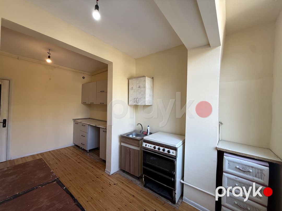 Satılır 2 otaqlı köhnə tikili 60 m² — Mənzil, Bakı (8)