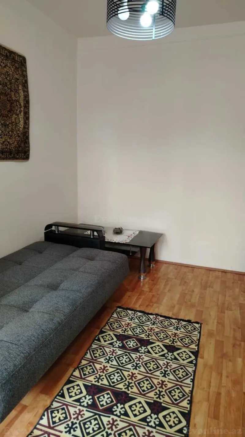 Satılır 4 otaqlı Mənzil Köhnə tikili 85 m² Bakı, Yasamal r — Mənzil, Bakı (2)