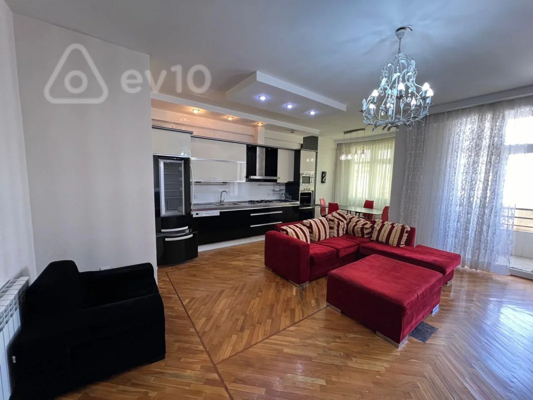2 otaqlı mənzil, 80 m², Bakı, Xan Şuşinski küç., 61. — kirayə — Bakı