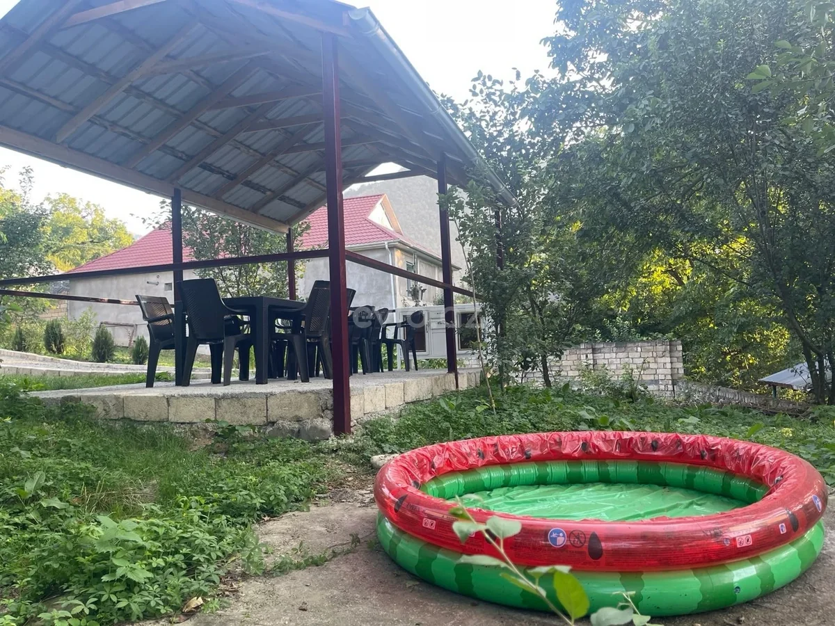 Kirayə 4 otaqlı bağ evi Qubada — Quba