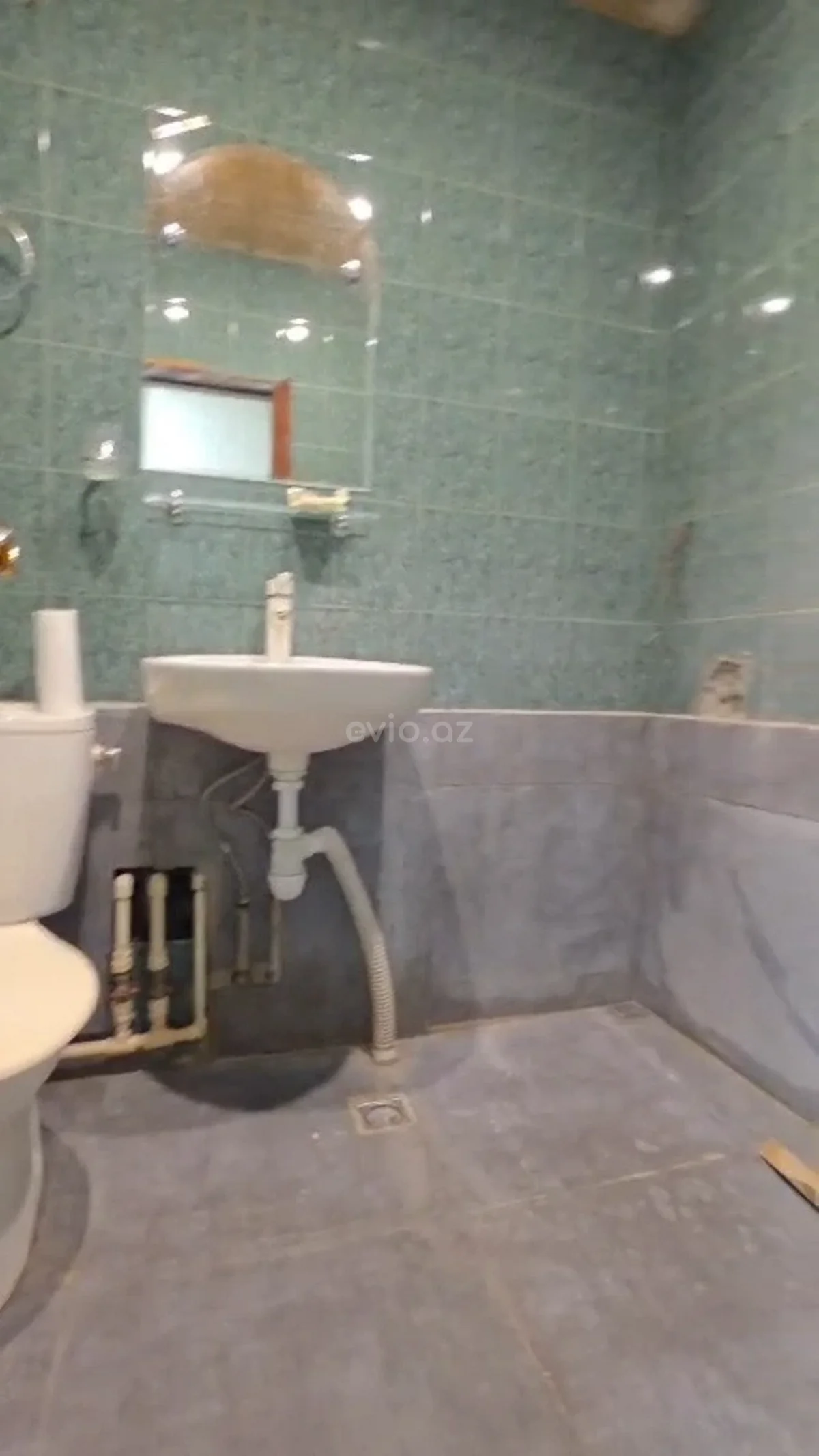 2 otaqlı orta təmirli mənzil satılır Bakıxanov qəsəbəsində — Mənzil, Bakı (8)