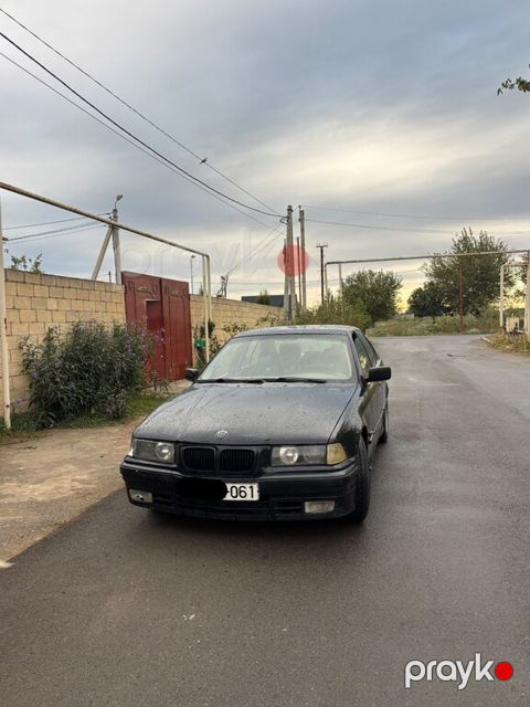 BMW 320, 2.0 L, 1993 il, 495 000 km — Salyan
