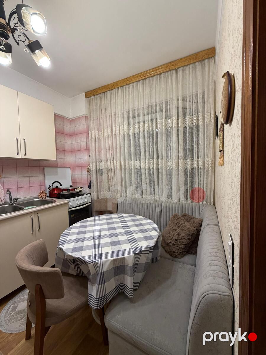 Satılır 2 otaqlı köhnə tikili 65 m² — Mənzil, Bakı (4)