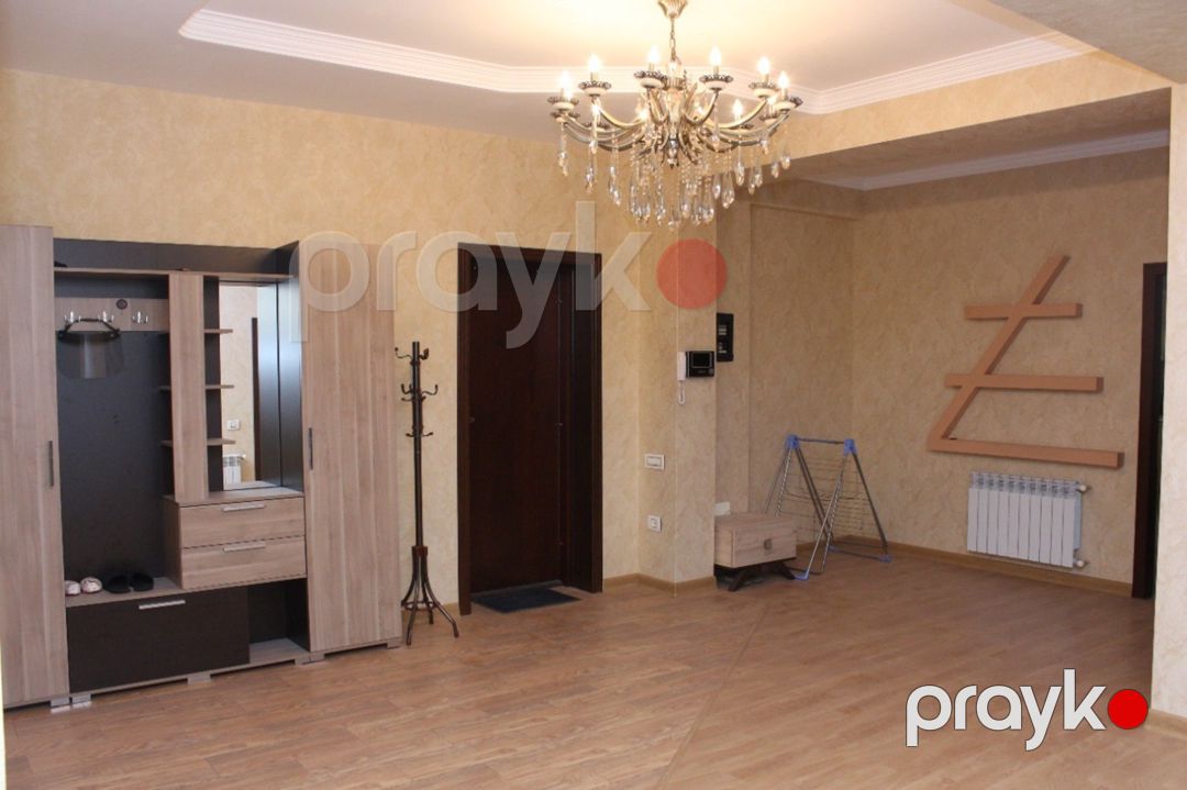 Satılır 4 otaqlı yeni tikili 216 m² — Mənzil, Bakı (10)