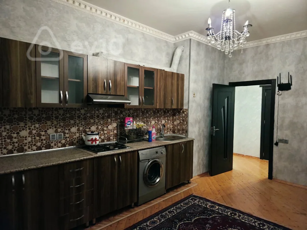 2 otaqlı mənzil, 100 m², Əbdulvahab Salamzadə küçəsi — kirayə — Mənzil, Bakı (9)