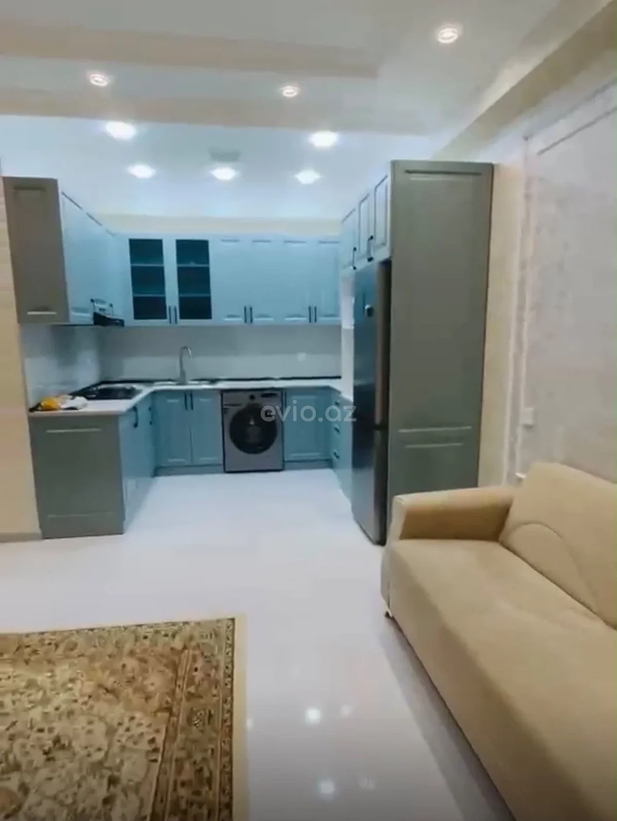 Kirayə 2 otaqlı mənzil 28 May metrosu yaxınlığında — Bakı