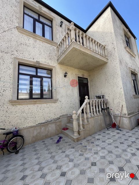 Satılır 4 otaqlı həyət evi/bağ evi 150 m² — Bakı