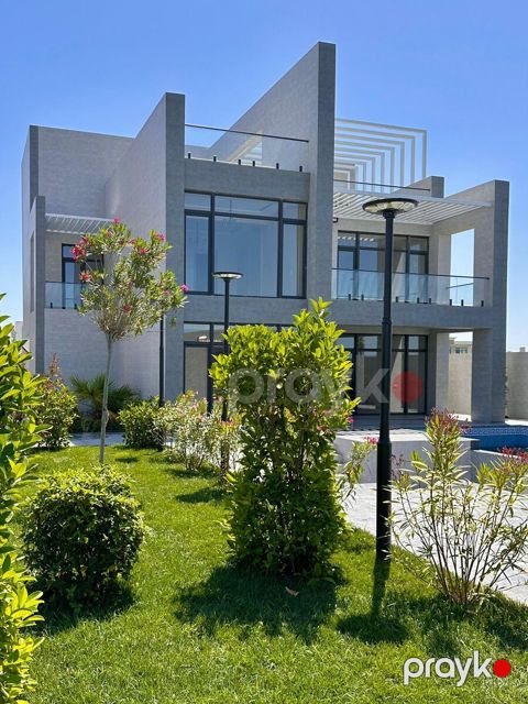 Satılır 12 otaqlı həyət evi/bağ evi 1700 m² — Bakı