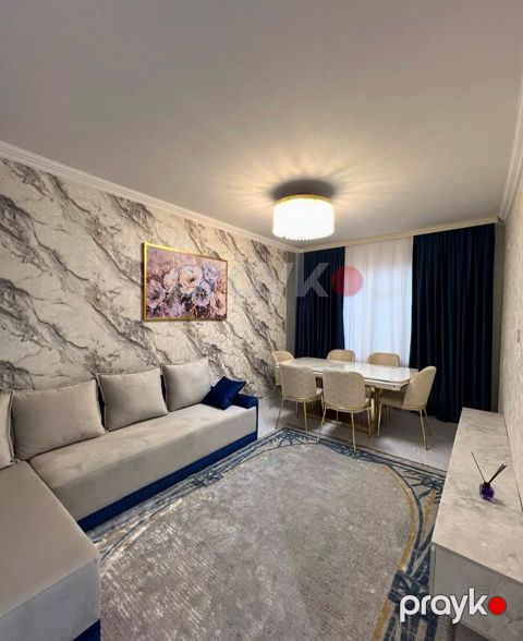 Satılır 3 otaqlı köhnə tikili 90 m² — Bakı