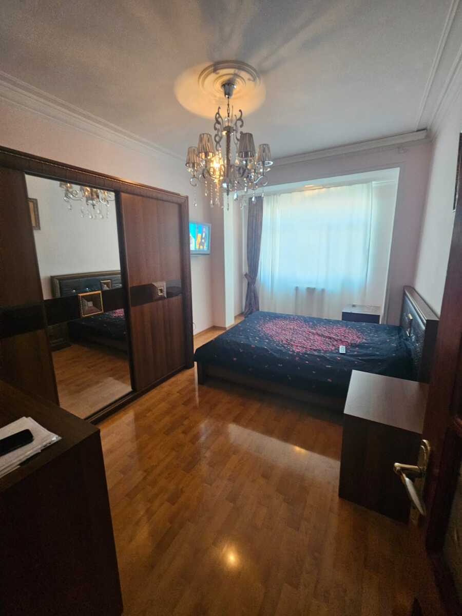 Satılır 5 otaqlı köhnə tikili 120 m² — Mənzil, Bakı (7)