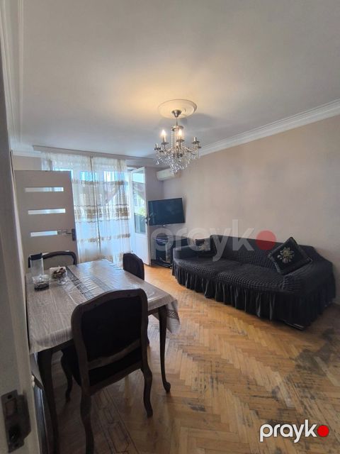 Satılır 2 otaqlı köhnə tikili 55 m² — Bakı