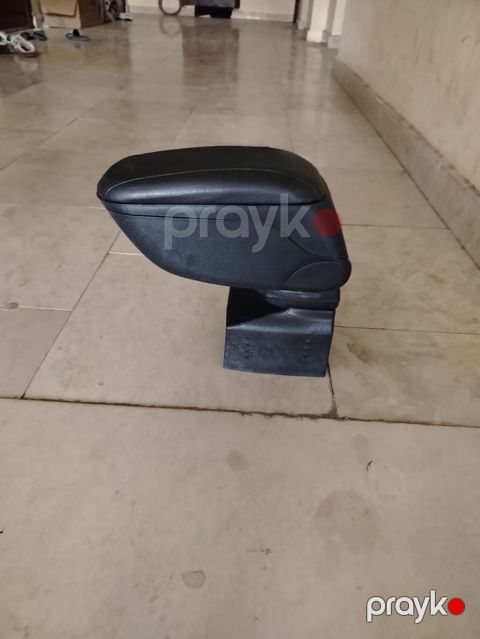 Avtomobil üçün mərkəzi qolaltı (armrest) - Material: üst hissə yumşaq