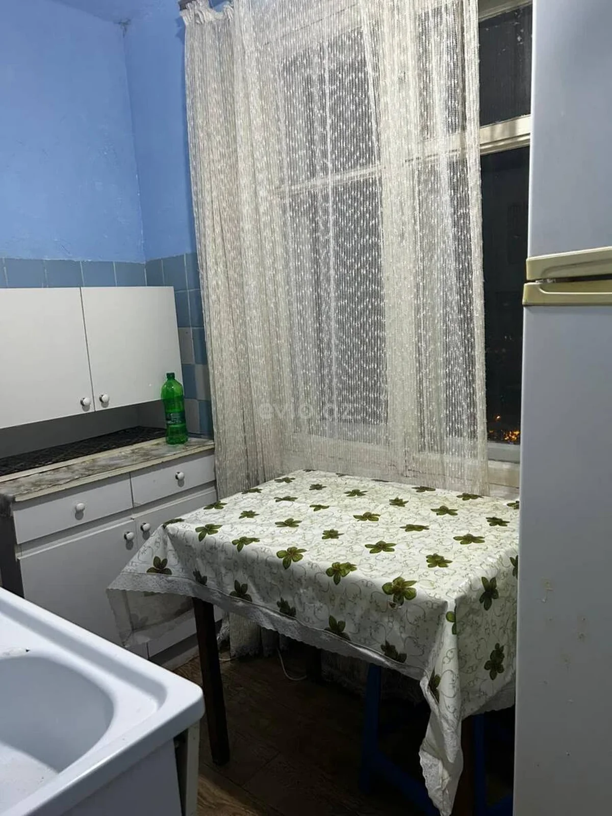 Kirayə 2 otaqlı mənzil Gənclik metrosu yaxınlığında — Mənzil, Bakı (7)