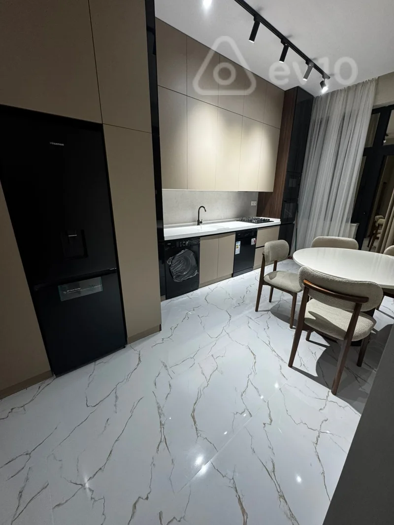 3 otaqlı mənzil, 120 m², Süleyman rüstəm — kirayə — Bakı
