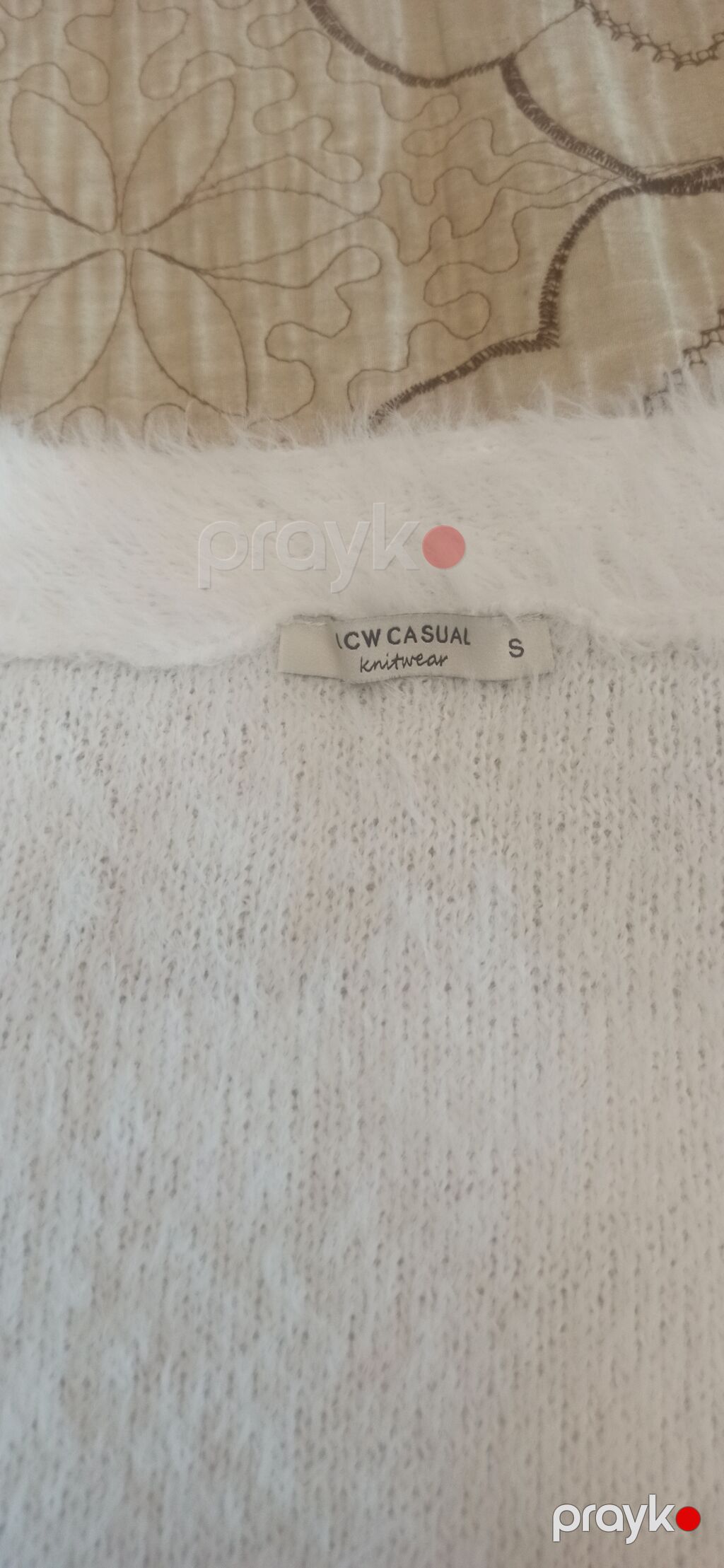Jaket qadın üçün yaxşı veziyete s l m gedir. firma malıdır. ağ renk — Coqlar və zaqetlər, Bakı (4)