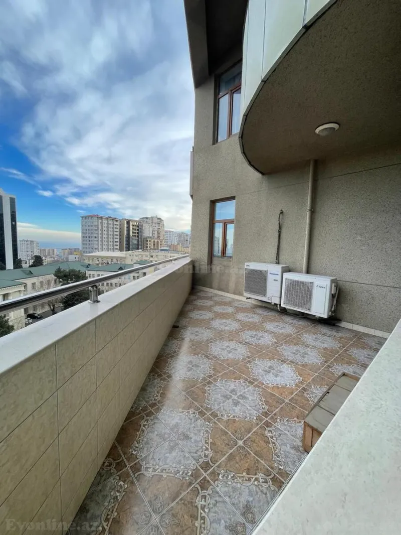 Satılır 4 otaqlı Mənzil Yeni tikili 186 m² Bakı, Yasamal r — Mənzil, Bakı (7)