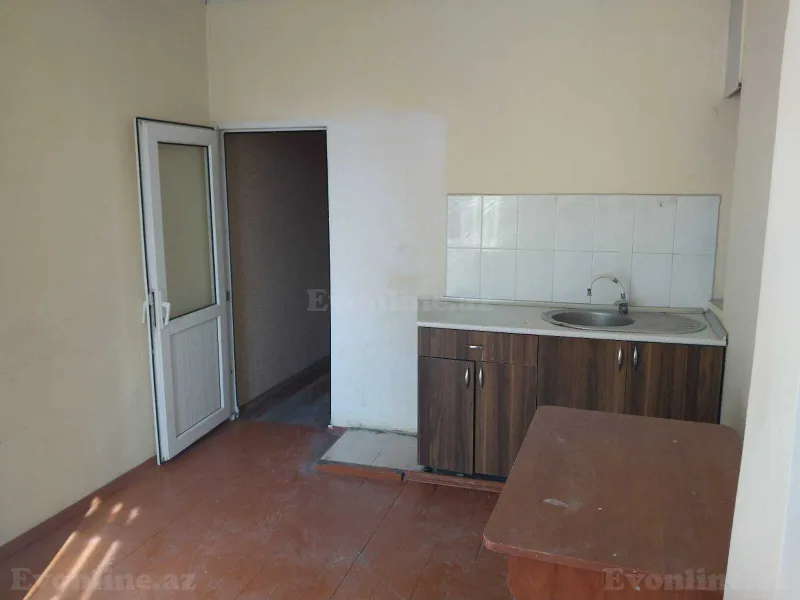 Satılır 2 otaqlı Mənzil Köhnə tikili 50 m² Bakı, Binəqədi r., Azadlıq prospekti m., 8-ci mikrorayon — Mənzil, Bakı (6)