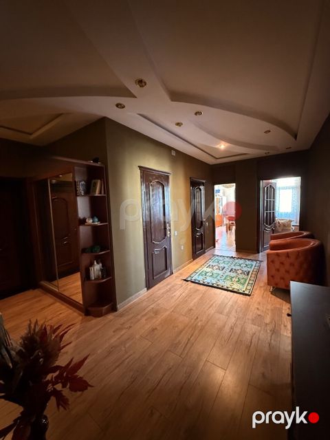 Satılır 4 otaqlı yeni tikili 144 m²