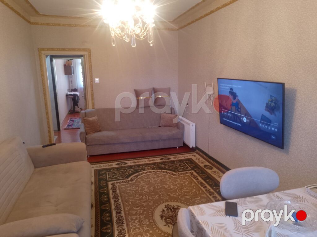 Bakı, Bakıxanov qəs., 2 otaqlı, Köhnə tikili, m. Neftçilər, 51 kv. m — Mənzil, Bakı (8)