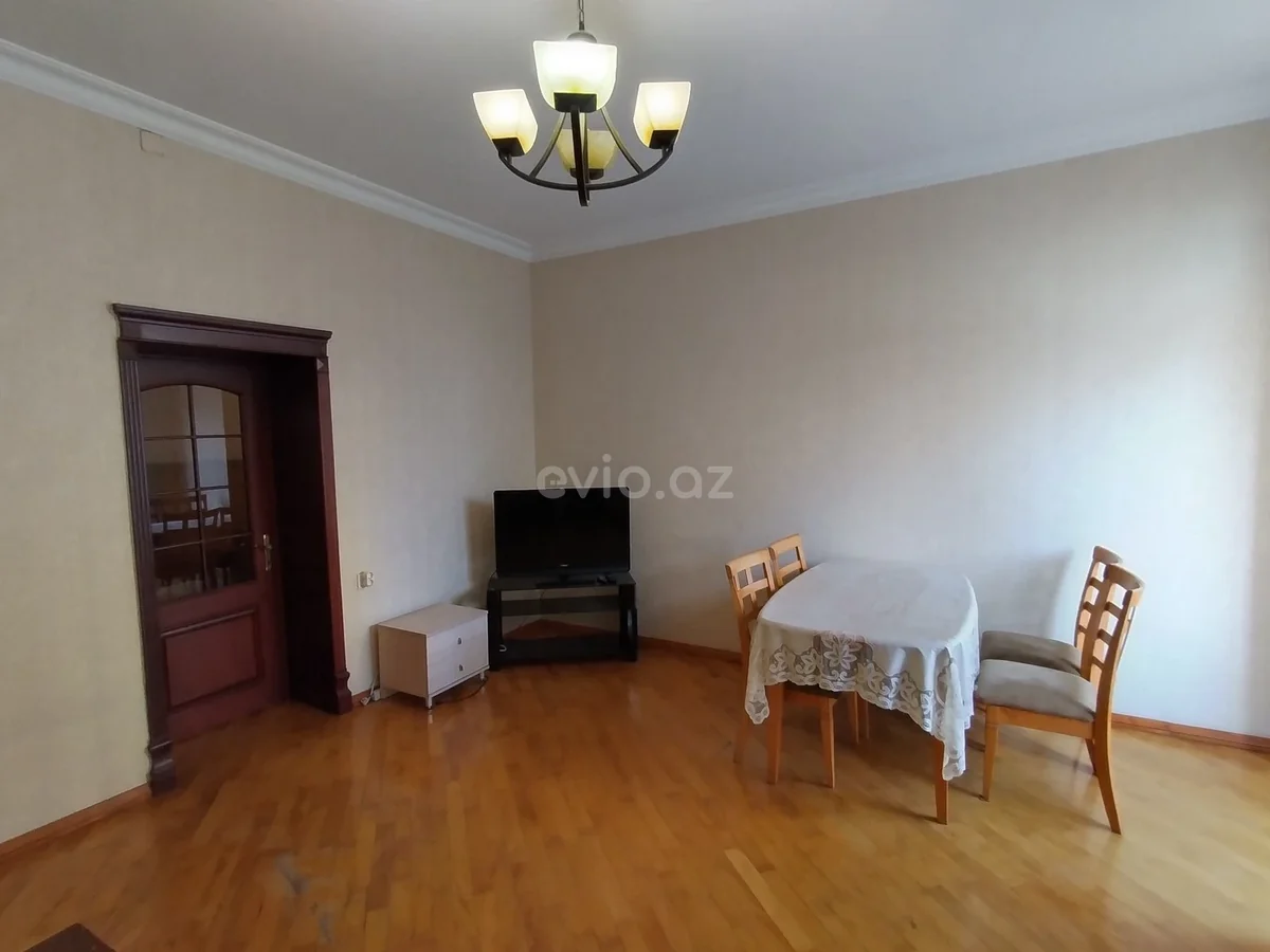 Kirayə 2 otaqlı mənzil 28 May metrosu yaxınlığında — Mənzil, Bakı (2)