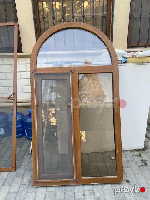 Pəncərə raşotka ilə barabər — Xırdalan