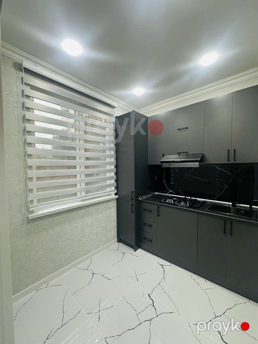 Satılır 2 otaqlı köhnə tikili 59 m² — Mənzil, Bakı (3)