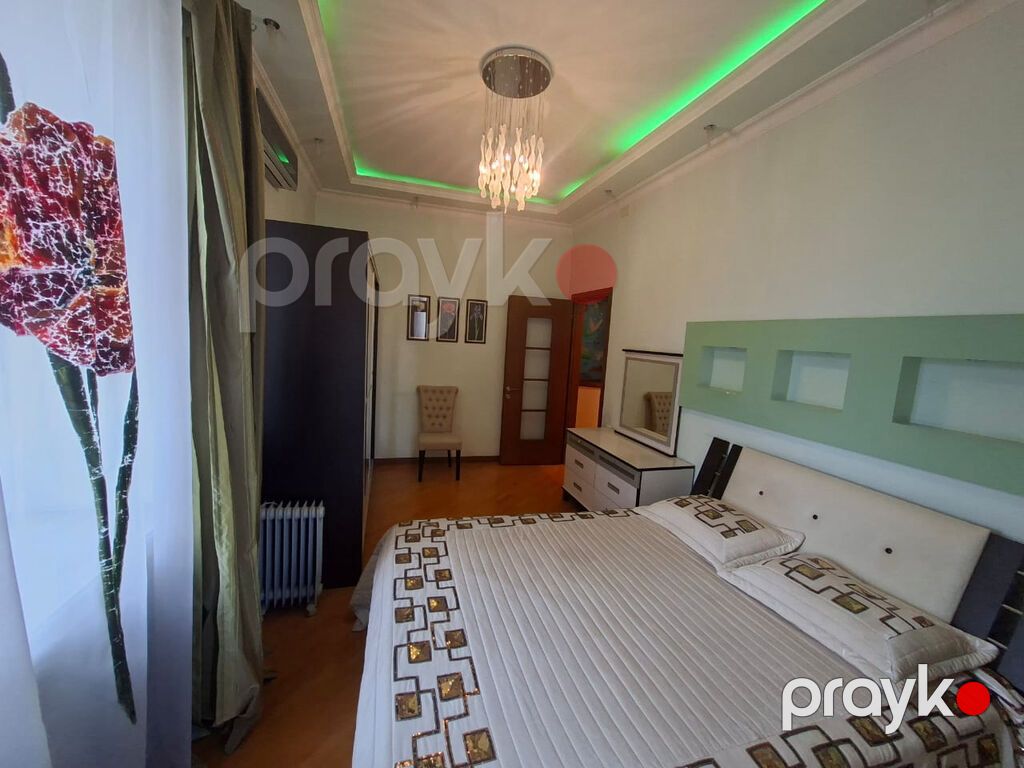 Bakı, 4 otaqlı, Köhnə tikili, 120 kv. m — Mənzil, Bakı (8)