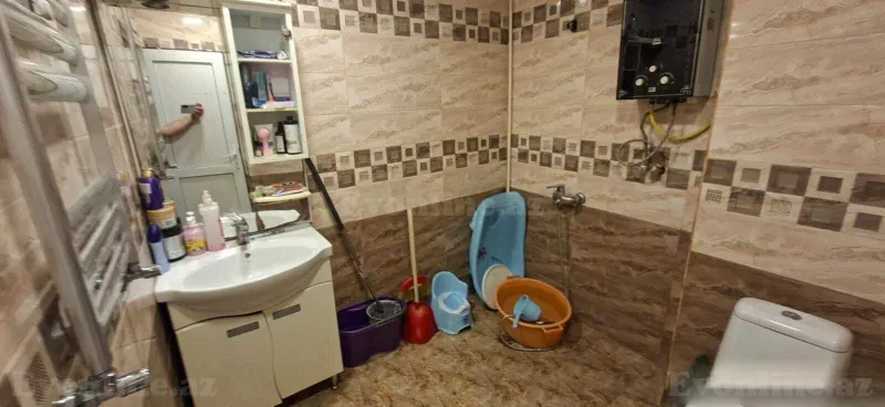 Satılır 2 otaqlı Mənzil Köhnə tikili 60 m² Bakı, Nizami r., Xalqlar Dostluğu m — Mənzil, Bakı (8)