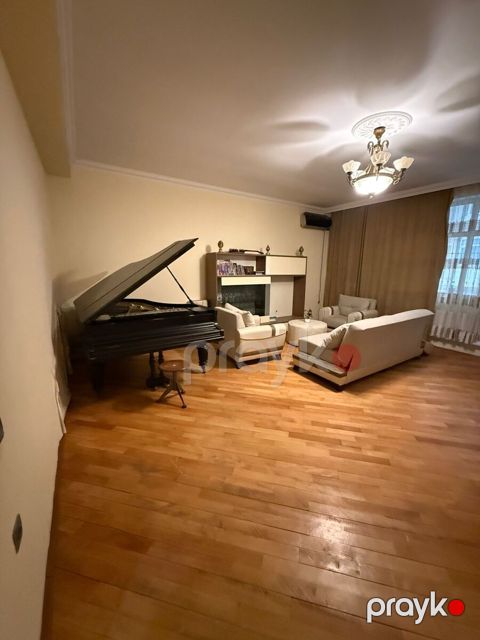 Satılır 3 otaqlı yeni tikili 152 m² — Bakı
