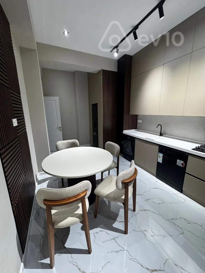 3 otaqlı mənzil, 120 m², Süleyman rüstəm — kirayə — Mənzil, Bakı (10)