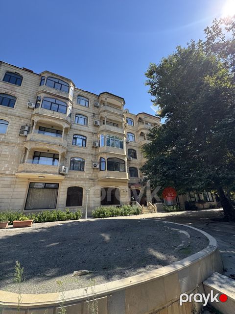 Satılır obyekt 217 m² — Bakı